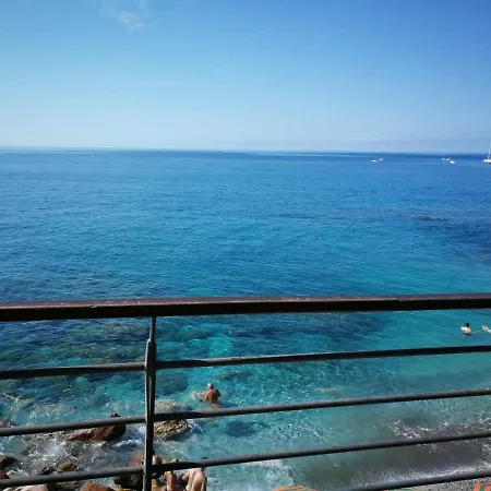 La Terrazza Sul Mare ☆☆☆☆☆ Monterosso شقة مونتيروسّو ال ماري